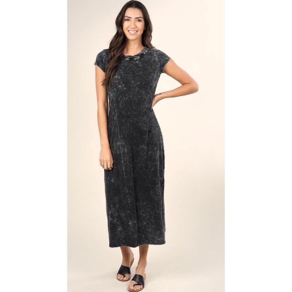 SOLD OUT - Picture 7 of 8